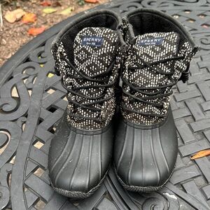 Sperry Black and Patterned Duck Boots